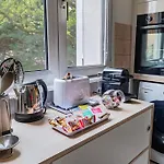 Cathyvoyages Com - Balcon - Netflix Prime Videoprojecteur - Garage Possible Ou Parking Gratuit Rue - Centre Ville 8 Min Et Gare 5 Min En Tram - Confort Et Proprete