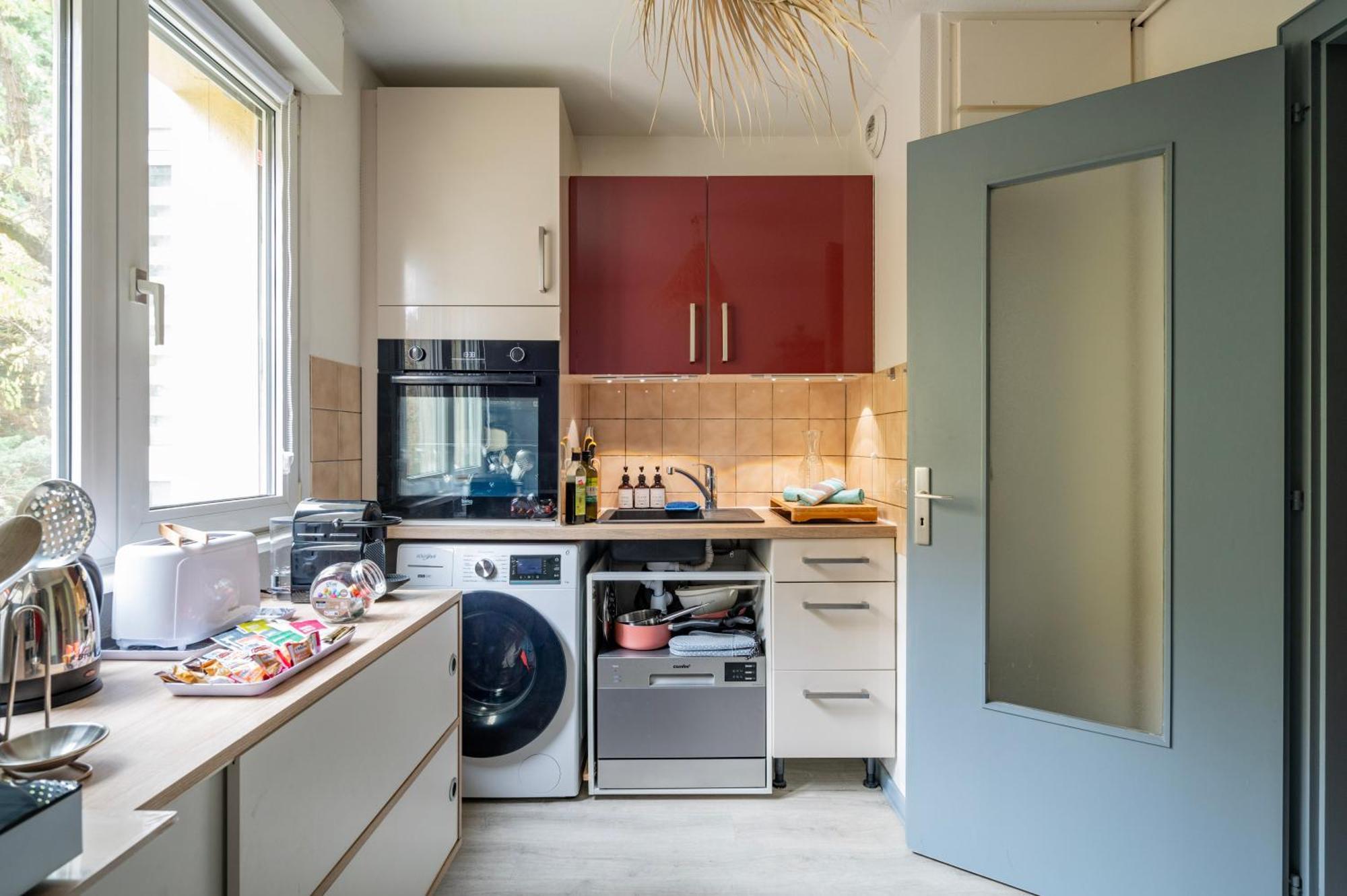 Cathyvoyages Com - Balcon - Netflix Prime Videoprojecteur - Garage Possible Ou Parking Gratuit Rue - Centre 8 Min Et Gare 5 Min En Tram - Confort Et Proprete * Strasbourg